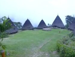 Keindahan Desa wisata Wae Rebo ,Satar Mese Barat,Kabupaten Manggarai,Nusa Tenggara Barat.