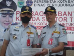 Dishub Pemkot Batu Salurkan Bansos Berupa Uang Tunai Rp 600 Ribu, Dampak Inflasi Kenaikan Harga BBM