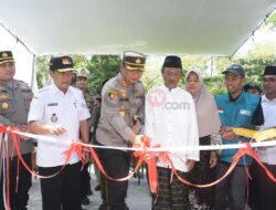 Polres Lamongan Bantu Bedah Rumah Warga yang Tak layak Huni