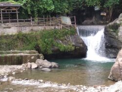 Curug Ciomas, Air Terjun Cantik dengan Batu Tebing Eksotis di Bogor