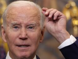 Twitter explodes after former Biden spox praises president for working at 9 am – English SiapTV.com