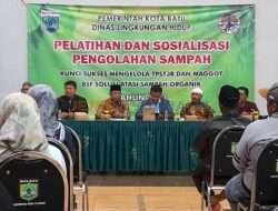 Buka Pelatihan Dan Sosialisasi Pengelolaan Sampah Di Desa Tlekung