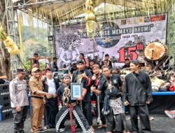 Kirab Bantengan Dalam Rangka Grebeg Suro Dusun Songgoriti Sakral Dan Meriah