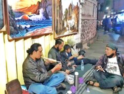 Yatiman Seniman Sejati Gelar Pameran Seni Rupa Di Royal Ochid Gardens Hotel Batu