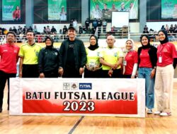 Kota Batu Gelar Kejuaraan Futsal Tingkat SMU, Rebut Piala DPRD Batu 2023