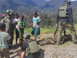 Bantu Warga, Prajurit Condromowo 509 Sapa dan Borong Sayuran Mama Papua