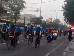 Personel Gabungan Amankan Jalur Tour de Panderman di Sidoarjo