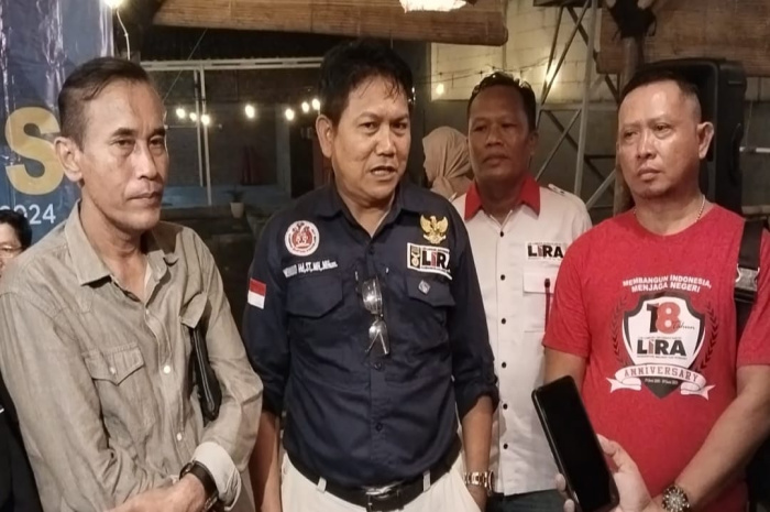 Bupati LSM LIRA DPD Sidoarjo, Winarno S.T., S.H., M.Hum, memberikan tanggapan penting dan membangun usai menghadiri forum dialog publik yang digelar Komunitas Ruang Publik Sidoarjo (RPS)