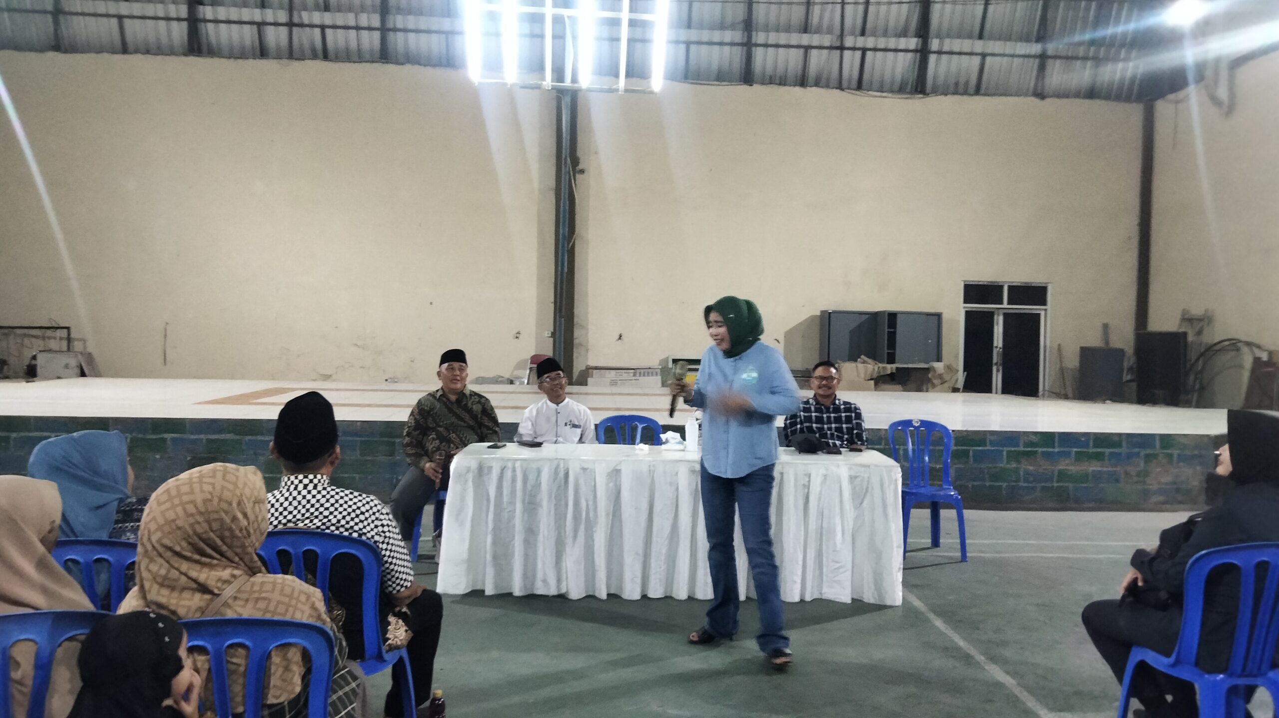 Hj. Mimik Idayana konsolidasi bersama 600 orang relawan se-Kecamatan Sidoarjo.