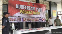 Diduga memeras pengasuh pondok pesantren,Dua orang kena OTT polres Batu.