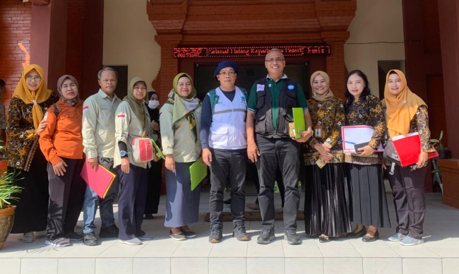 Dinkes Jatim Verifikasi STBM Mojokerto, DR Koen Irianto Uripan Apresiasi Warga Miji