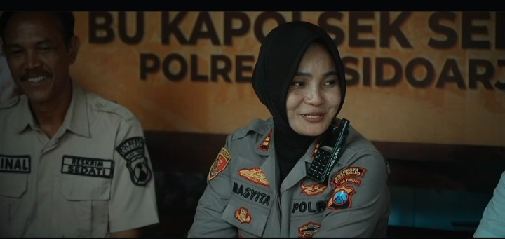 Polsek Sedati Hadirkan Layanan Humanis, Aktif, dan Solutif. Salah satunya "Curhat Bareng Bu Kapolsek Sedati".