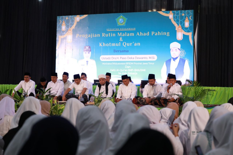 Pengajian Rutin Malam Ahad Pahing, Bupati Sidoarjo H. Subandi Serukan Generasi Qur’ani berkarakter