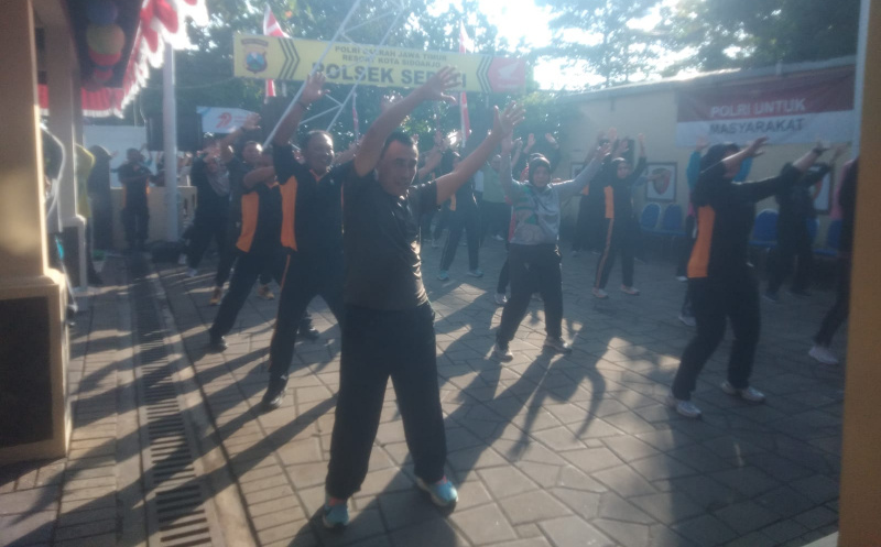 Senam Bersama, sebagai wujud sinergitas Forkopimka dan Pemerintah Desa se-Kecamatan Sedati