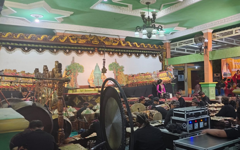 Ruwatan dan Haul sesepuh Desa Pranti dihadiri Danramil Sedati Kapten Caj Luthfi Anam sebagai wujud Kemanunggalan TNI dan Rakyat.