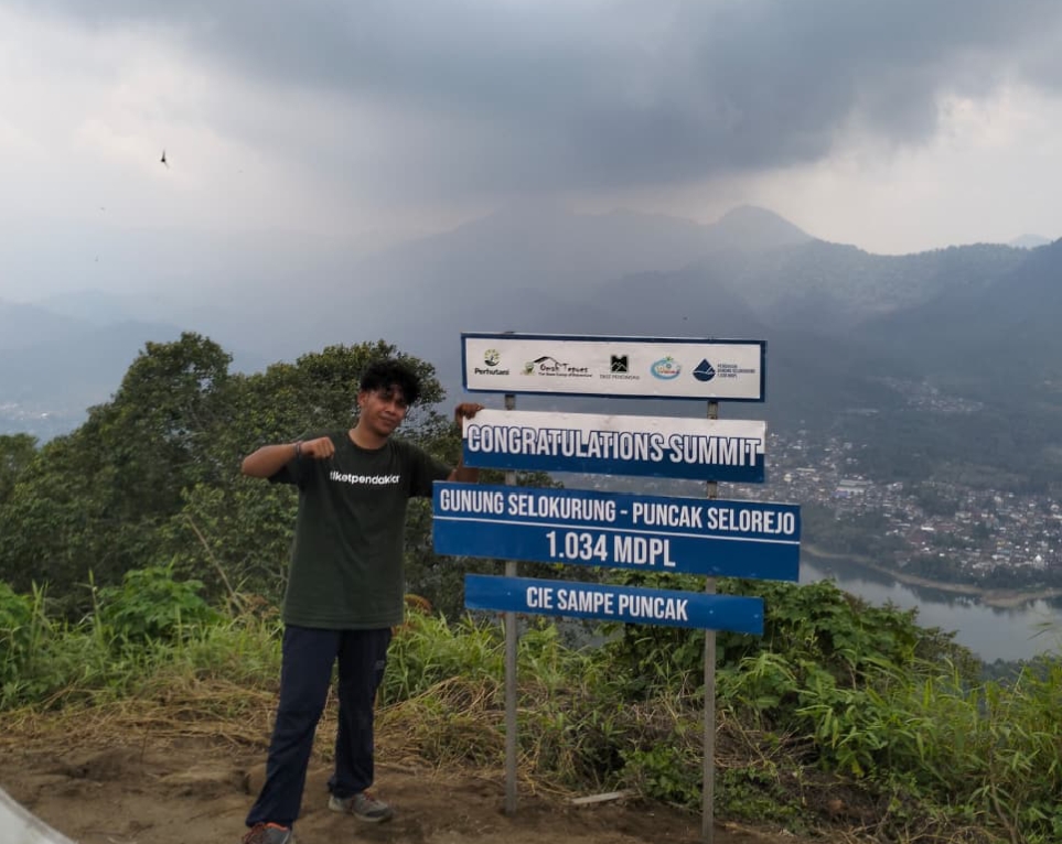 Gunung Selokurung