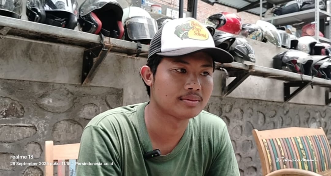 Dimas, Koordinator Tiket Pendakian Selokurung
