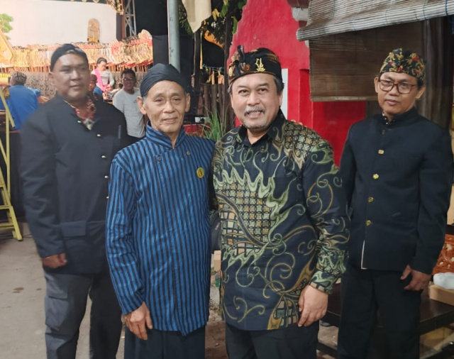Perjalanan Menuju Puncak Peradaban. Opini Hadi Prajaka