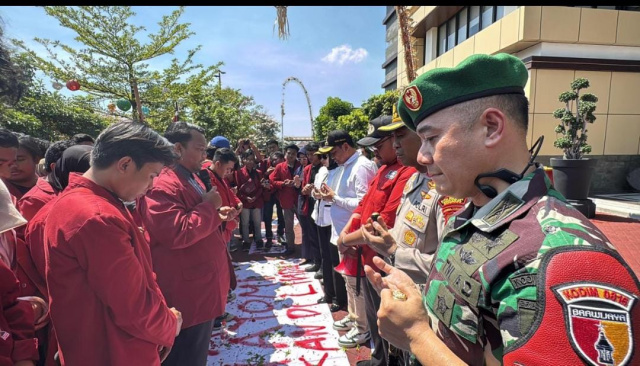 IMM Demo Damai di Mapolresta Sidoarjo,