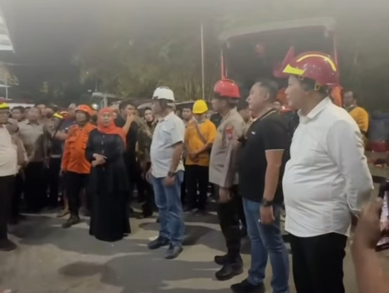 Negara hadir mengawal evakuasi santri Pondok Pesantren Al Khoziny, Buduran, Sidoarjo.