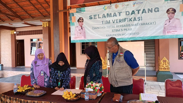 Verifikasi STBM Mojokerto menjadi rangkaian penting dalam penilaian Kementerian Kesehatan RI terhadap pelaksanaan STBM di Jatim.
