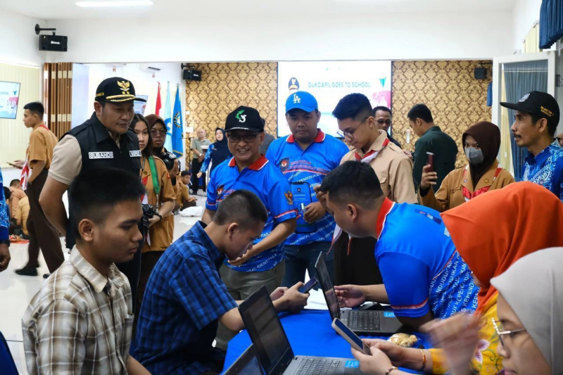 Bupati Sidoarjo pastikan pelayanan Kartu Tanda Penduduk elektronik (e-KTP) di Sidoarjo kembali lancar. Setelah sempat terkendala kelangkaan blanko.