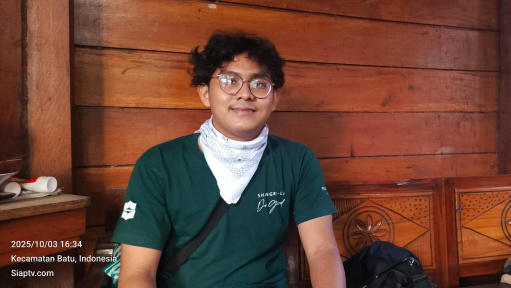 Catatan lapangan Gunung Butak ditulis Arga Fatir Rinjani, mahasiswa Sosiologi Universitas Brawijaya (UB) Malang. Dalam penelitiannya berjudul “Eksplorasi Nilai Sosial terhadap Gaya Hidup Zero Waste”