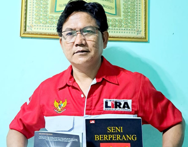 Wahai eksekutif Sidoarjo, istiqfarlah! Kalian telah disumpah atas nama Al-Qur’an, diberi amanah untuk memimpin rakyat. Tegas Winarno.