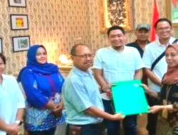 Warga Mutiara City Sowan Wabub Mimik Cari Keadilan