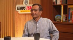 Mahfud MD kritik Kejaksaan Agung yang belum juga menangkak Silfester Matutina dalam kasus pencemaran nama baik. (YouTube/Mahfud MD Official)