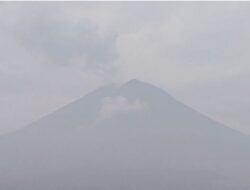 Zita Anjani Bawa Pesan Prabowo ke Pengungsi Semeru: Penanganan Harus Cepat, Tepat, dan Tuntas