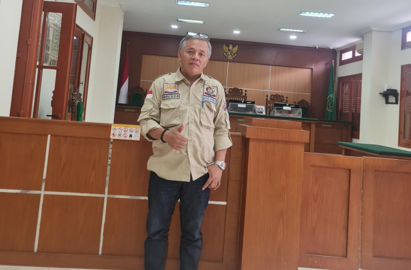 LBH Mukti Pajajaran dipimpin Anderias Wuisan, SE., SH., MH, menyerahkan seluruh dokumen yang diminta majelis hakim PN Bangil