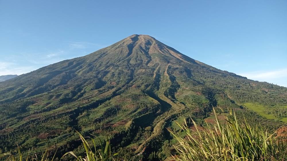 Pesona Gunung Sindoro