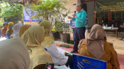 Dinkes Jatim bersama DR Koen Irianto Uripan S.H., S.M., M.M. melaksanakan Pelatihan Peningkatan Sanitarian Angkatan IV di MiniLab Teknologi Tepat Guna (TTG) Sanitasi, Surabaya.