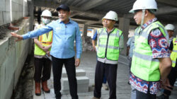 Proyek pembangunan Double Deck Parking RSUD R.T. Notopuro Sidoarjo disidak Bupati Sidoarjo H. Subandi