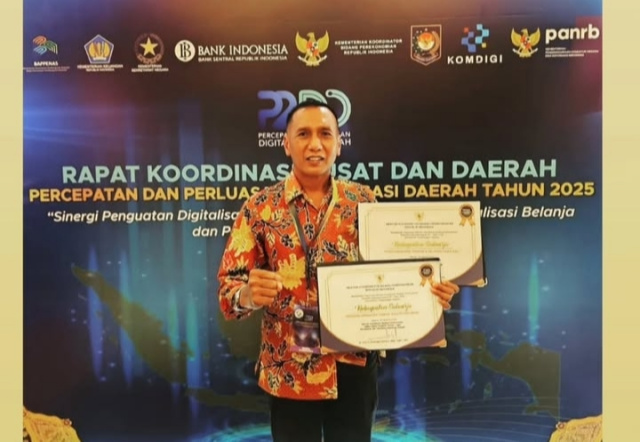 Digitalisasi Keuangan kembali mengangkat nama Kabupaten Sidoarjo di tingkat nasional setelah meraih dua penghargaan bergengsi dari Menteri Koordinator Bidang Perekonomian RI.