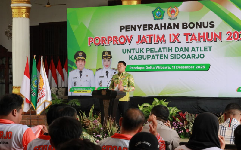 Atlet Porprov IX mendapat bonus dari Pemerintah Kabupaten Sidoarjo sebagai bentuk apresiasi atas capaian mereka pada Pekan Olahraga Provinsi Jawa Timur IX Tahun 2025.